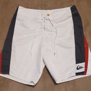 Quiksilver Board Shorts/Swim Trunks Men's 34